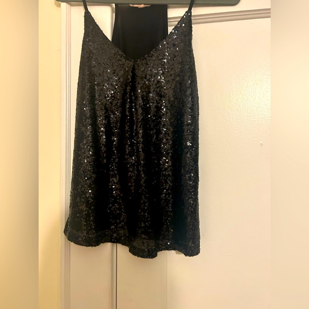 Black shimmer top in large